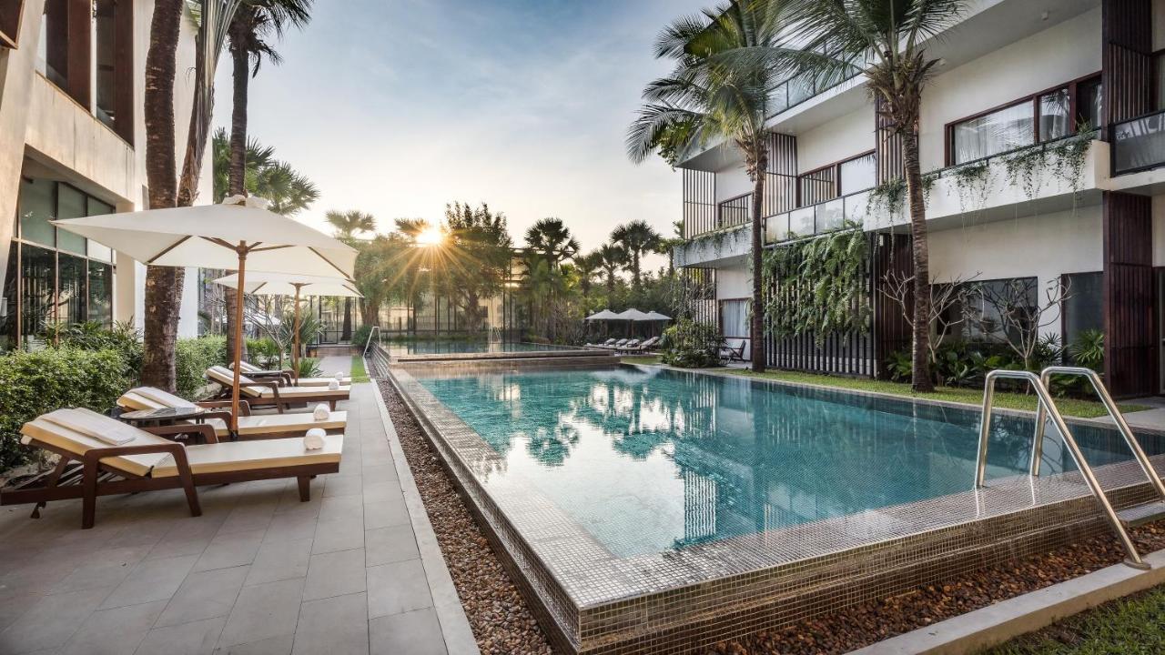 Shintana Saya La Maison Ciudad de Siem Riep Exterior foto The hotel's pool