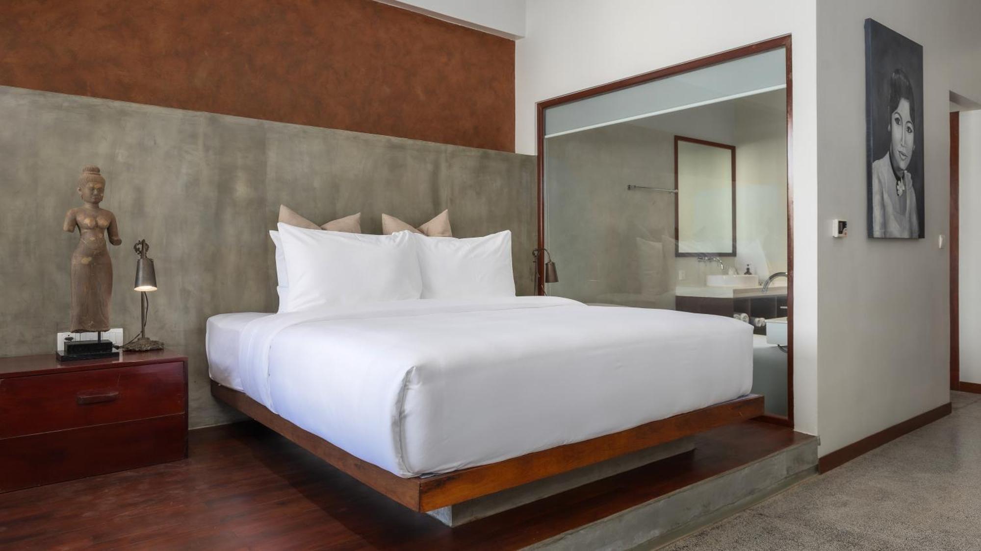 Shintana Saya La Maison Ciudad de Siem Riep Exterior foto A bedroom at the hotel