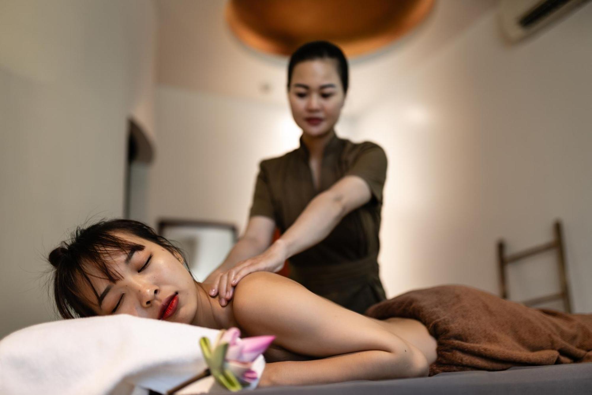 Shintana Saya La Maison Ciudad de Siem Riep Exterior foto Thai massage